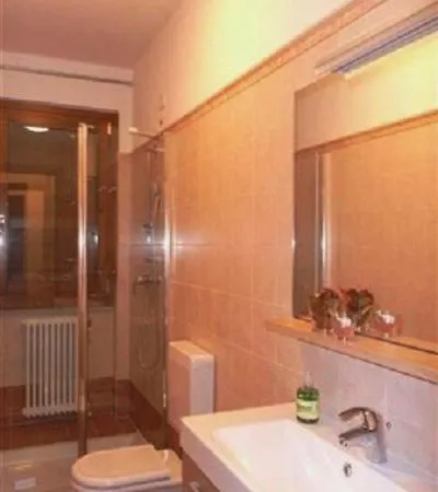 Sleeps 6 Pool